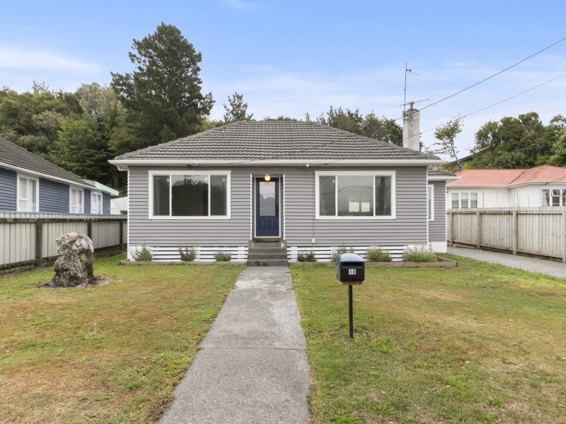 18 Lees Grove, Wainuiomata, Lower Hutt - Carousel 17