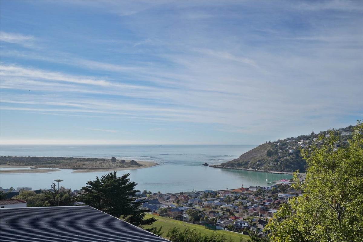 75 Moncks Spur Road, Redcliffs, Christchurch - Carousel 2