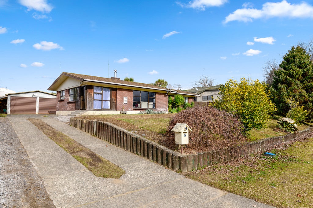 5 Blomfield Street, Pukehangi, Rotorua - Carousel 1