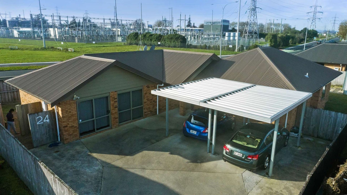 24 Finchley Place, Hamilton East, Hamilton - Carousel 2