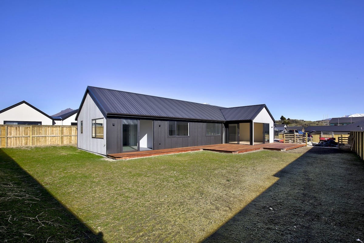 43 Cheviot Street, Jacks Point, Queenstown - Carousel 1