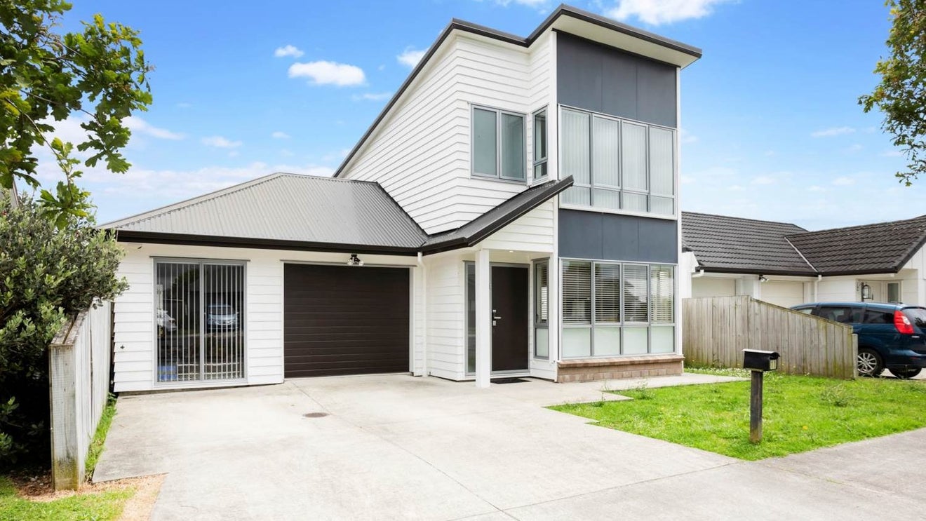 11 Takahe Avenue, Takanini, Auckland  - Carousel 1