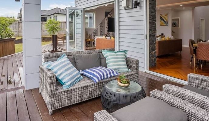 19 George Town Drive, Beachlands, Auckland - Carousel 21