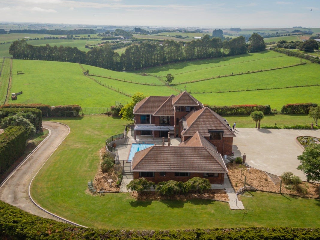 310 Spur Road, Rosewill - Carousel 32