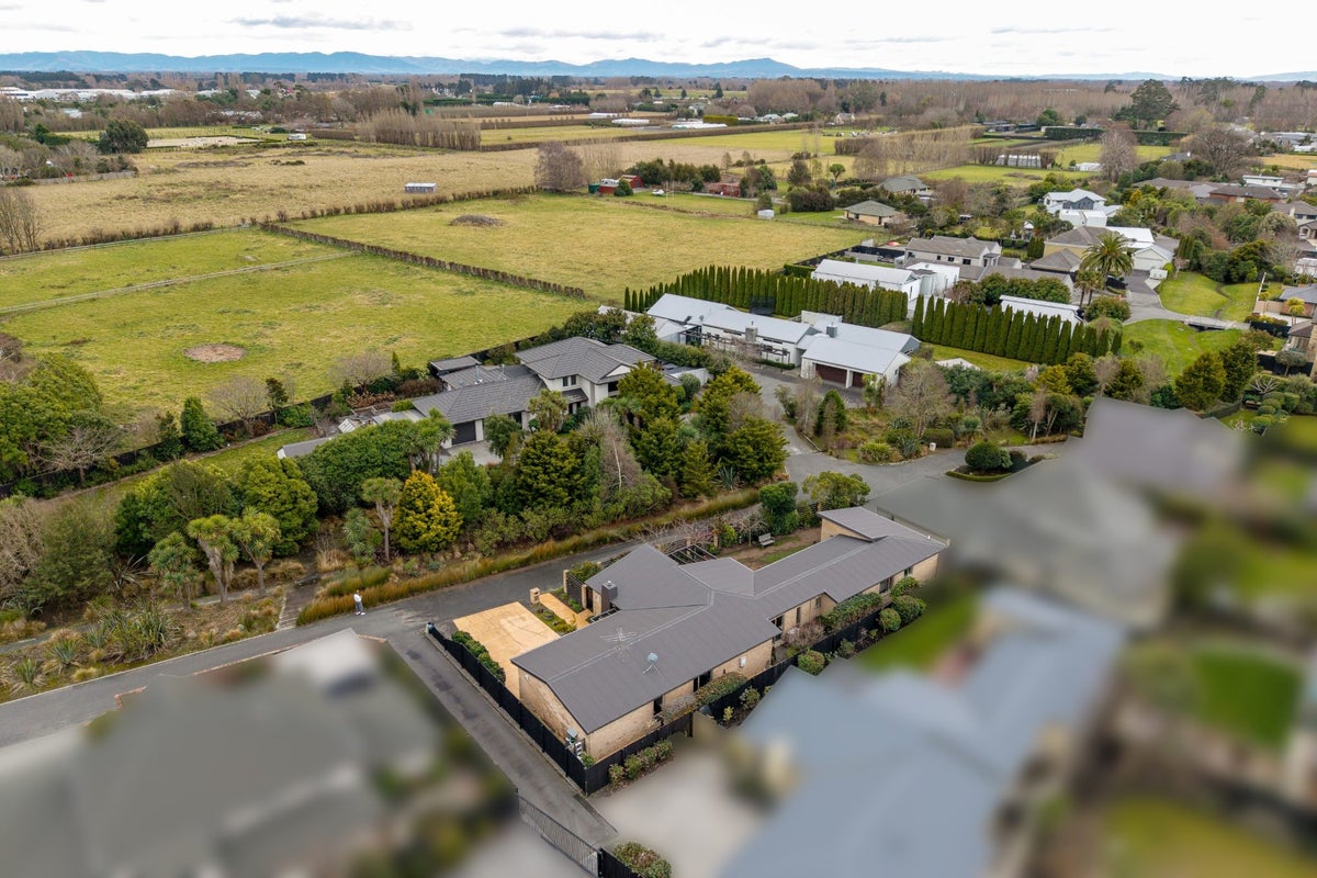 20 Croftwood Lane, Harewood, Christchurch - Carousel 23