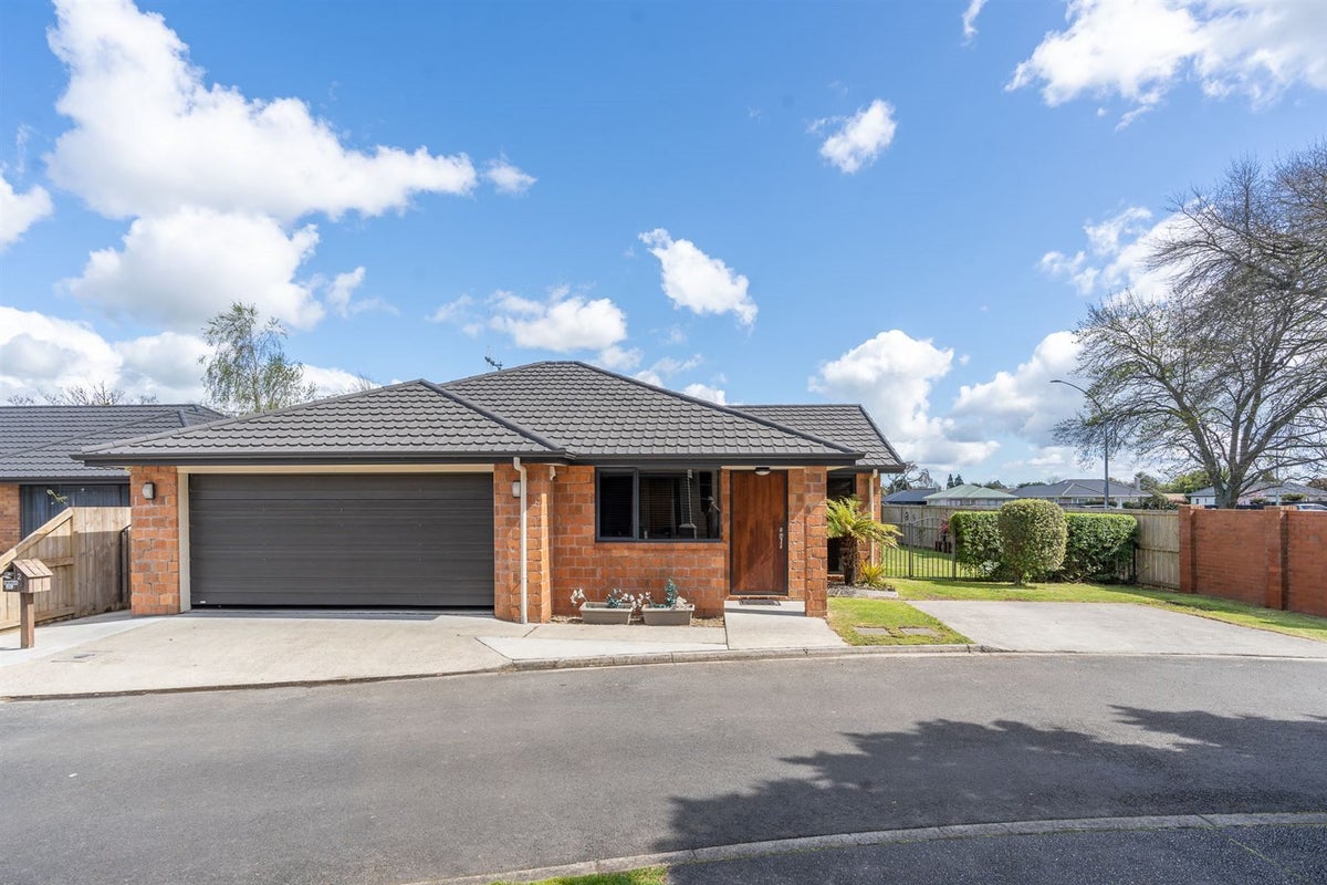 2 Blue Cedar Lane, Enderley, Hamilton - Carousel 2