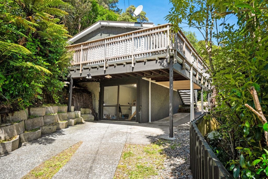 32 John Street, Stokes Valley, Lower Hutt - Carousel 30