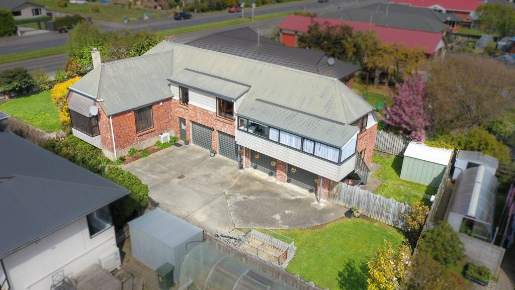 704 Queens Drive, Waikiwi, Invercargill - Carousel 1