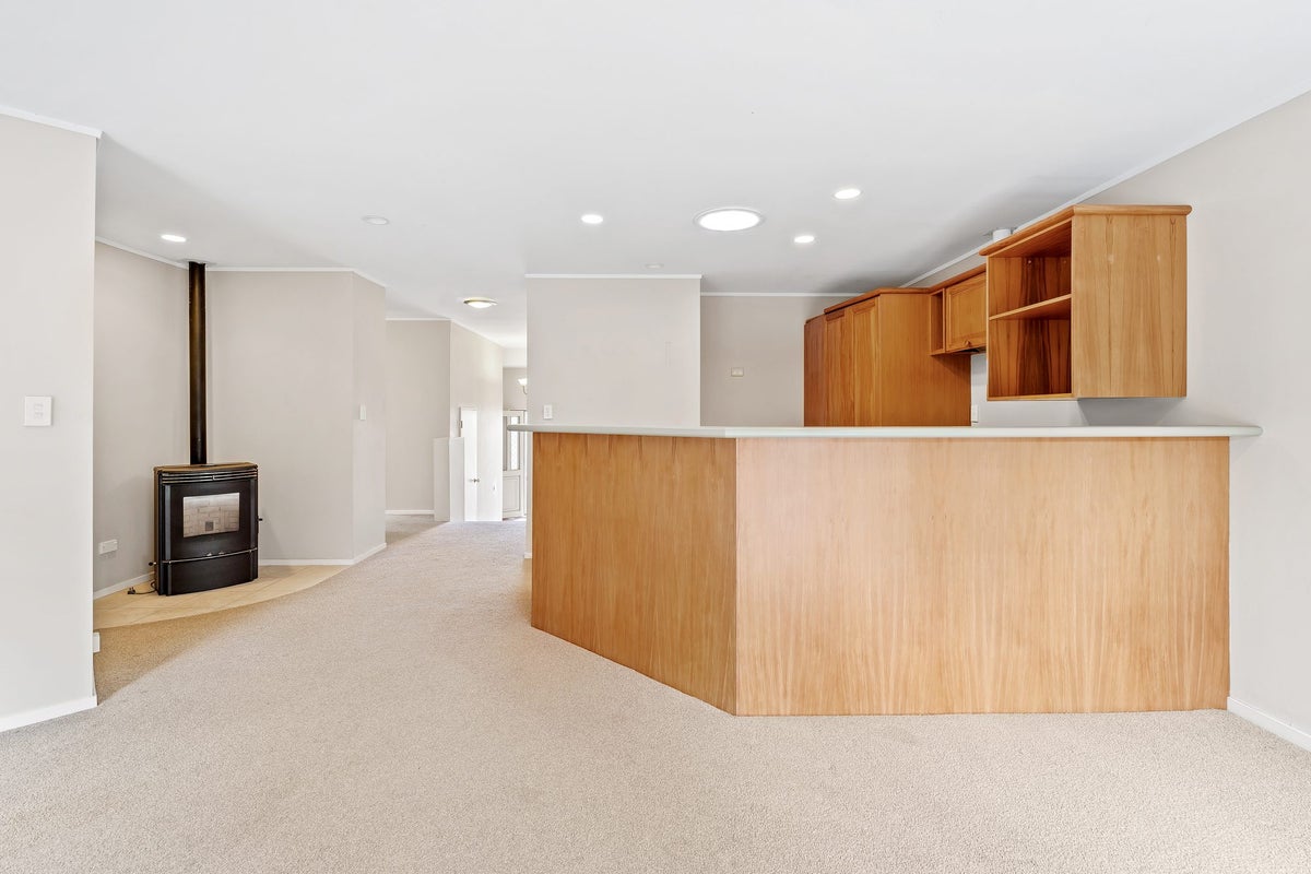 14 Palmgreen Court, Stanmore Bay, Whangaparaoa - Carousel 2