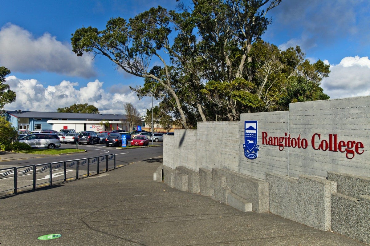 55 Glencoe Road, Browns Bay, Auckland - Carousel 14