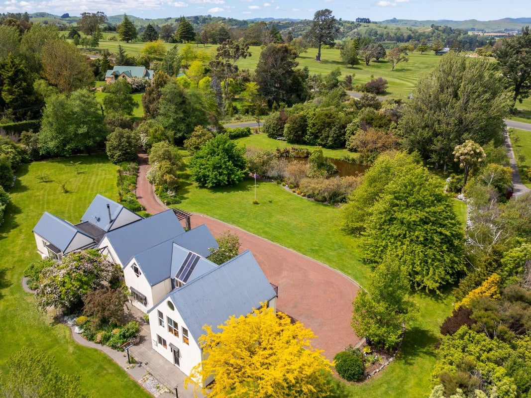 1 Milford Downs, Lansdowne, Masterton - Carousel 2