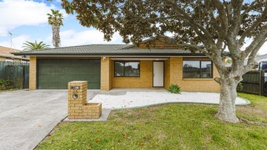 26 Etherton Drive, Weymouth, Auckland - Carousel 1