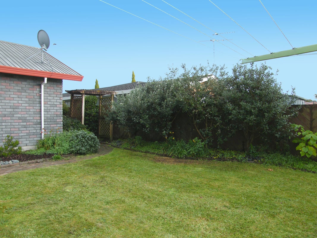 60 Ashurst Avenue, Pukete, Hamilton - Carousel 18