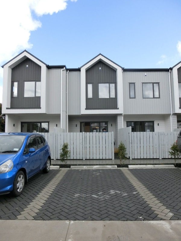 8/66 Swanson Road, Henderson, Auckland - Carousel 2