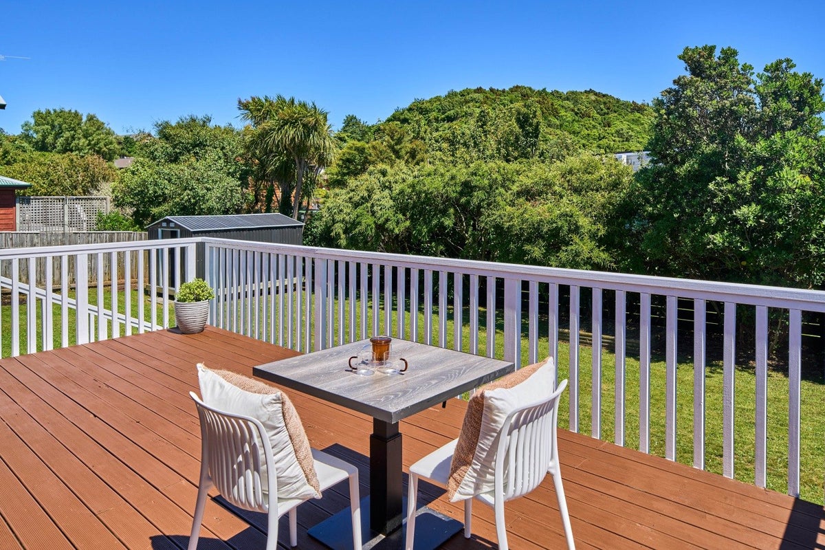 301 Maungaraki Road, Maungaraki, Lower Hutt - Carousel 1