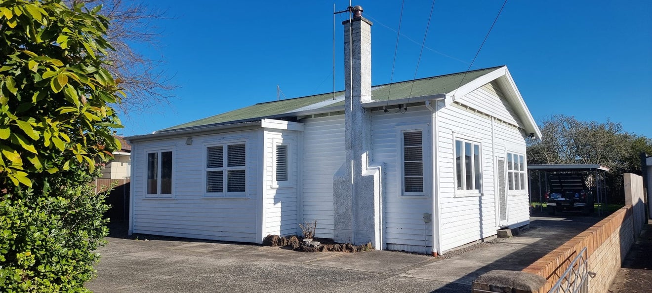 135 Galloway Street, Hamilton East, Hamilton - Carousel 18