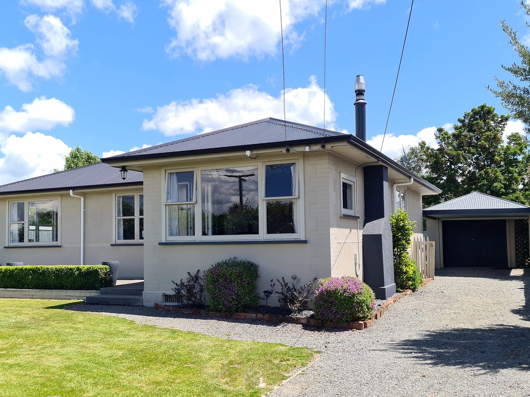 17 Bledisloe Street, Solway, Masterton - Carousel 1