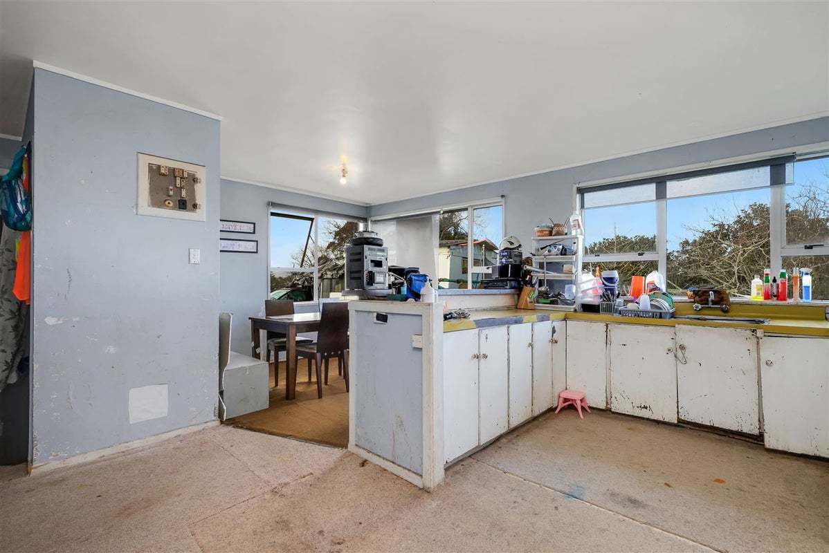 67 Holmes Road, Manurewa, Auckland - Carousel 2