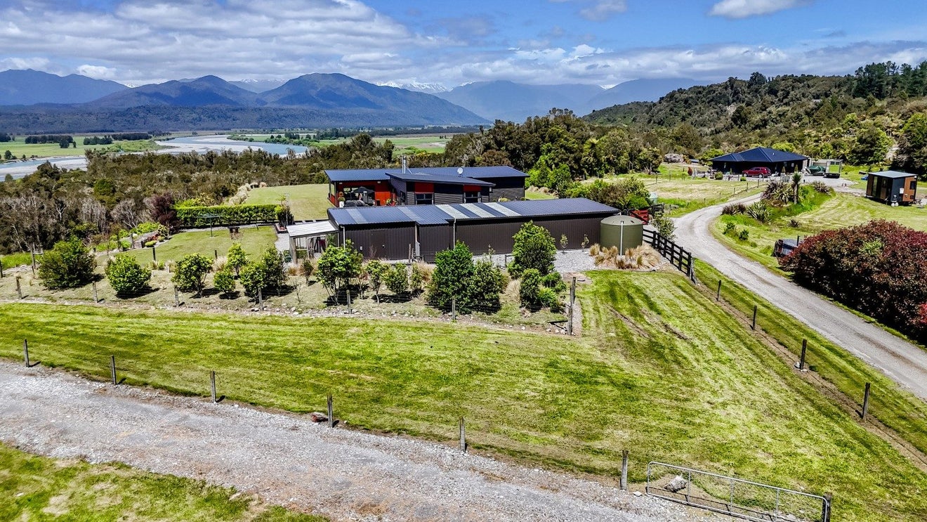 301A Woodstock-Rimu Road, Hokitika - Carousel 1