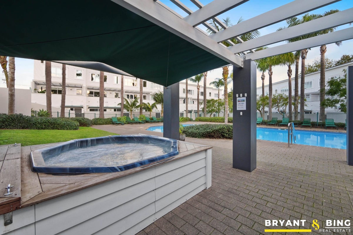 11 Ramsgate Street, Ellerslie, Auckland - Carousel 1