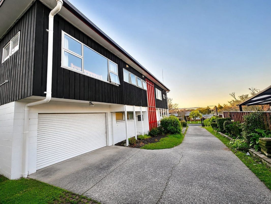 28 Pelorus Street, Glenview, Hamilton - Carousel 2