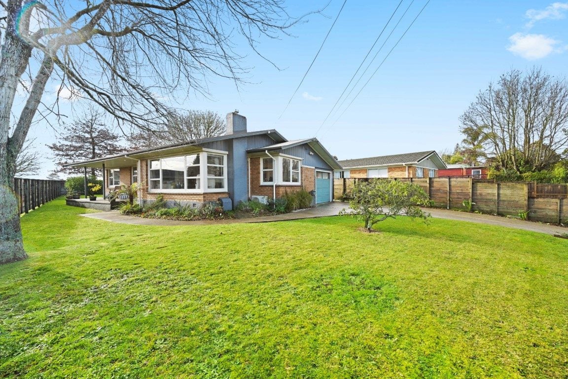 15 Casper Street, Fairfield, Hamilton - Carousel 1