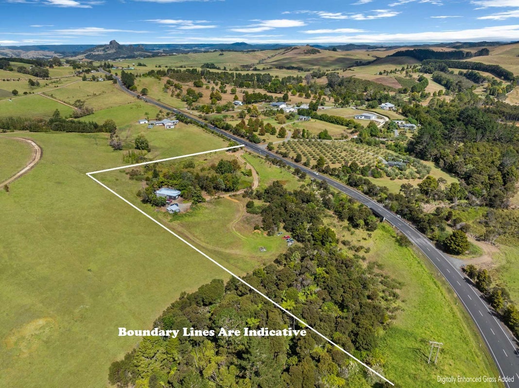 1768 State Highway 10, Totara North, Mangonui - Carousel 1