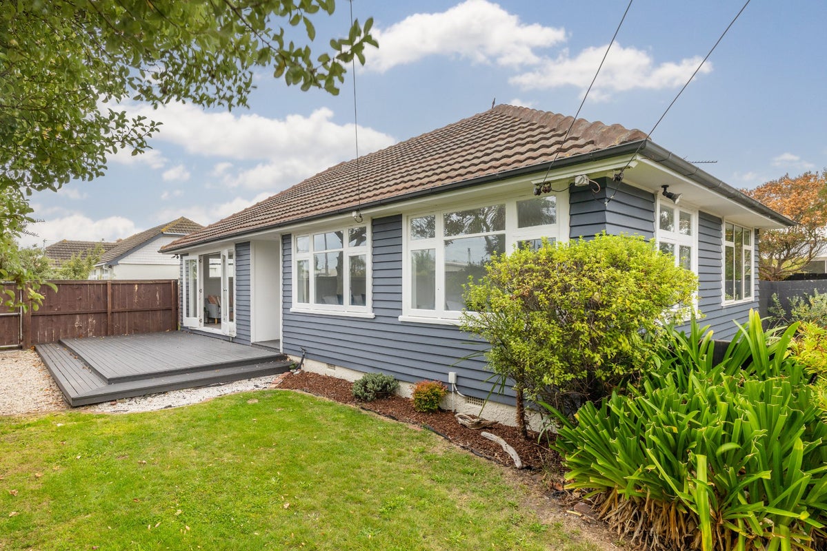 5 Blake Street, New Brighton, Christchurch - Carousel 2