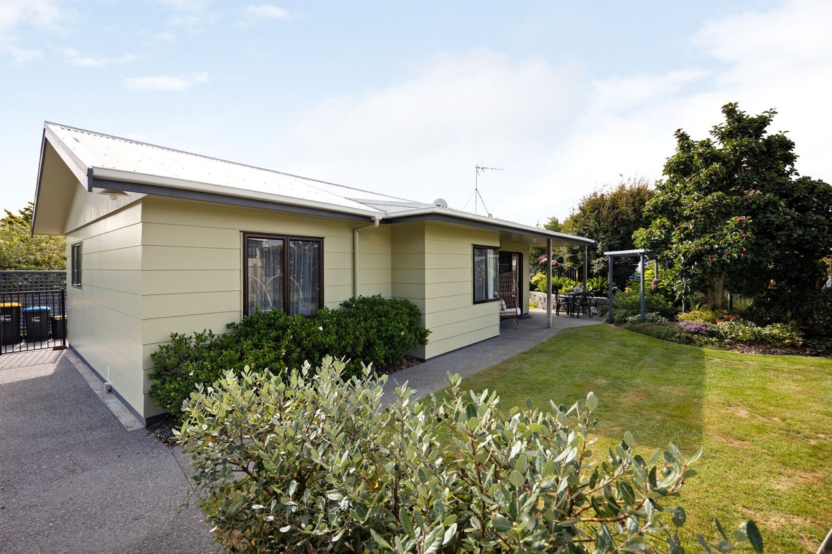 34 Bryce Street, Kihikihi, Te Awamutu - Carousel 1