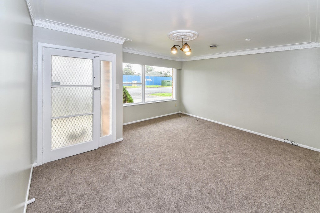 2/4 Wilmay Avenue, Papatoetoe, Auckland - Carousel 2