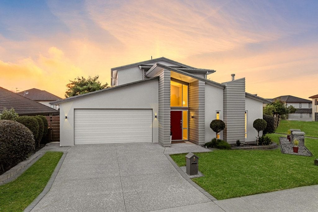 1 Noble Court, Flat Bush, Auckland - Carousel 1
