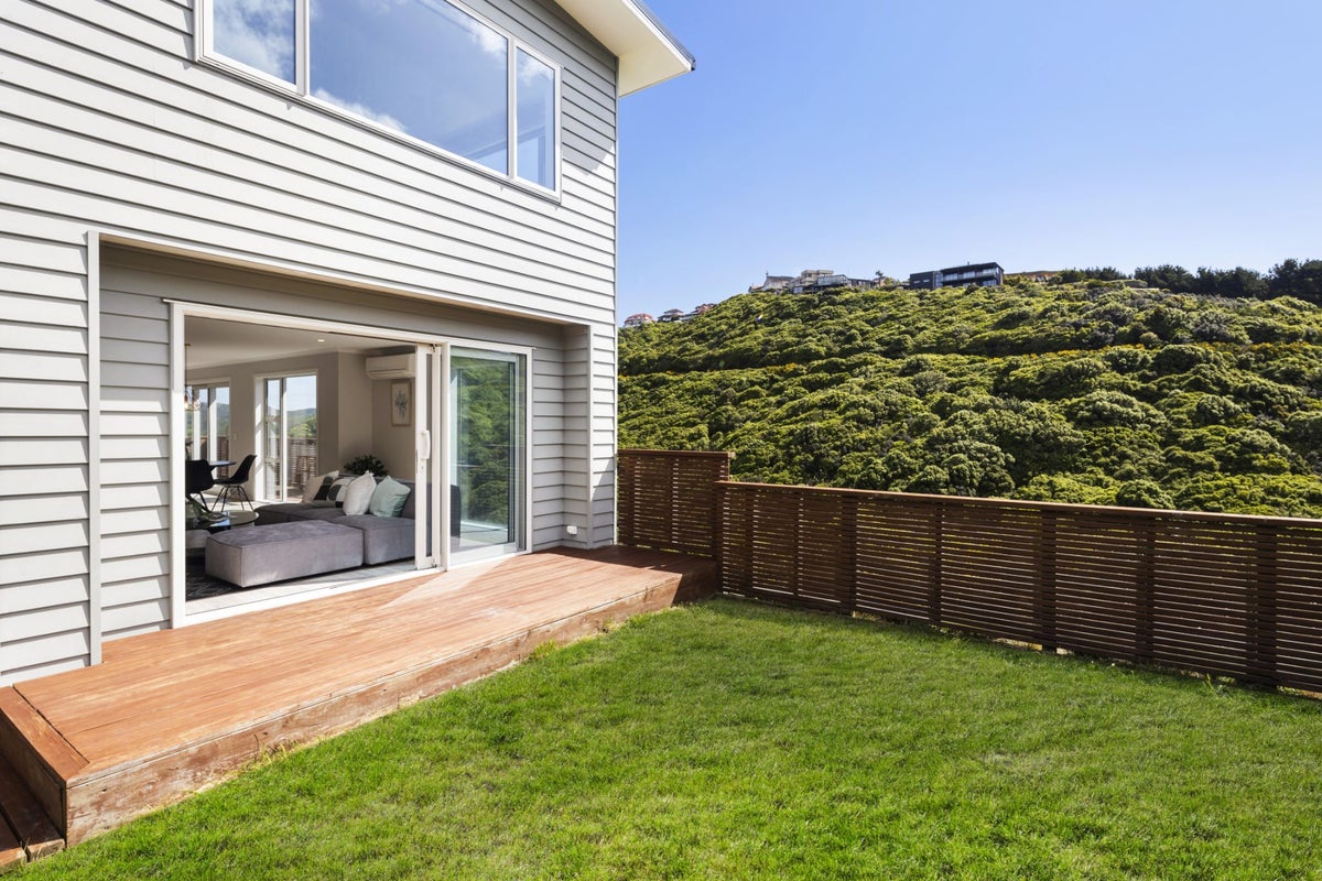 3 Makomako Road, Brooklyn, Wellington - Carousel 2