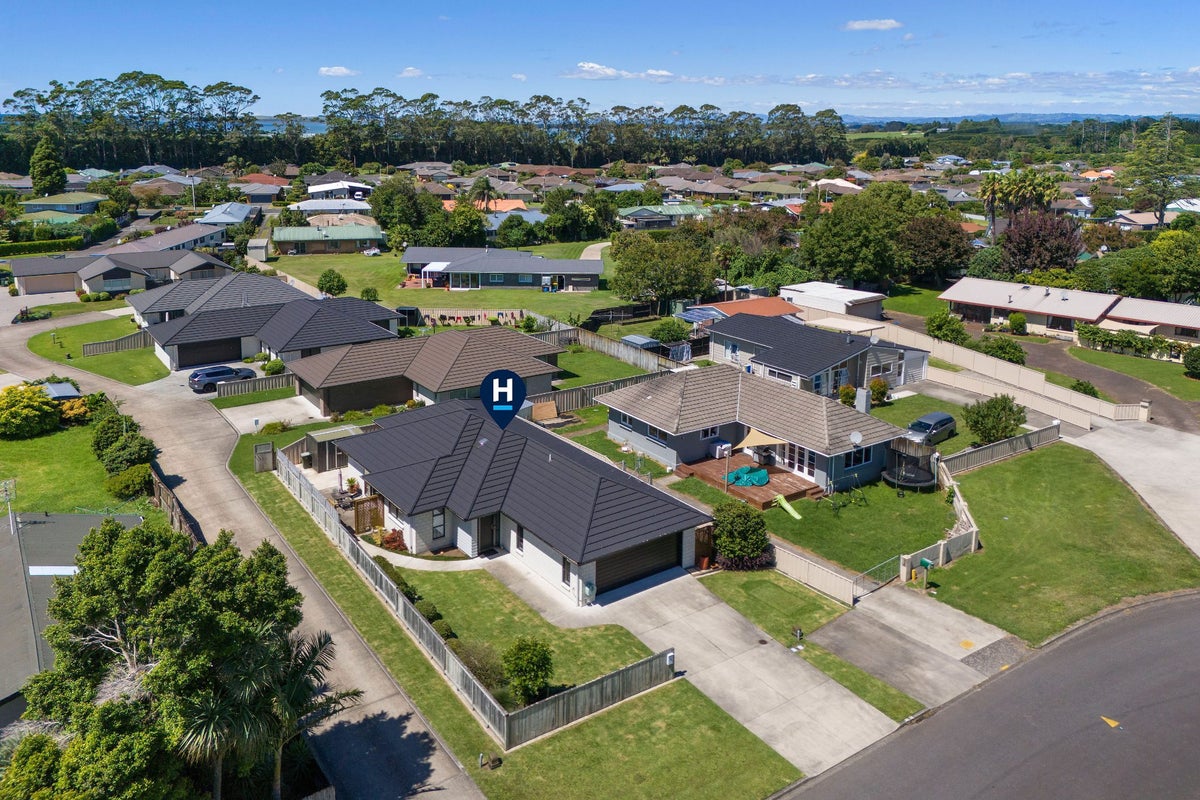 22 Clive Road, Katikati, Katikati - Carousel 20