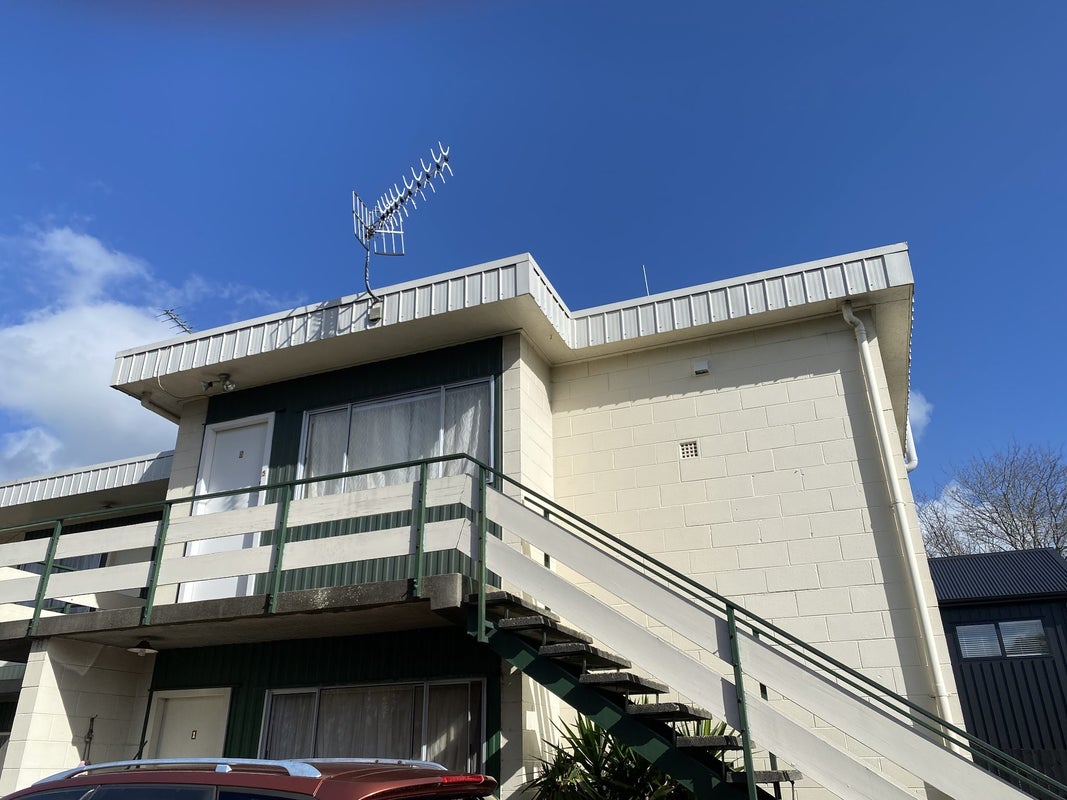 8/11 Palmerston Street, Hamilton Central, Hamilton - Carousel 1
