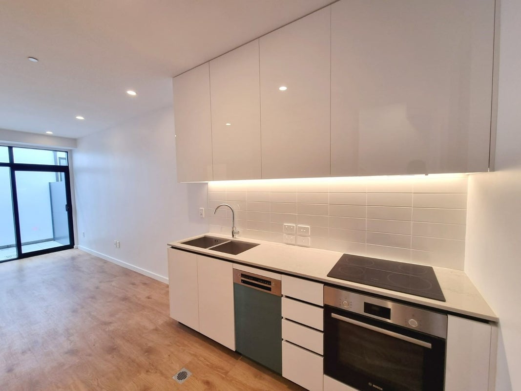 29/97 Taranaki Street, Te Aro, Wellington - Carousel 1