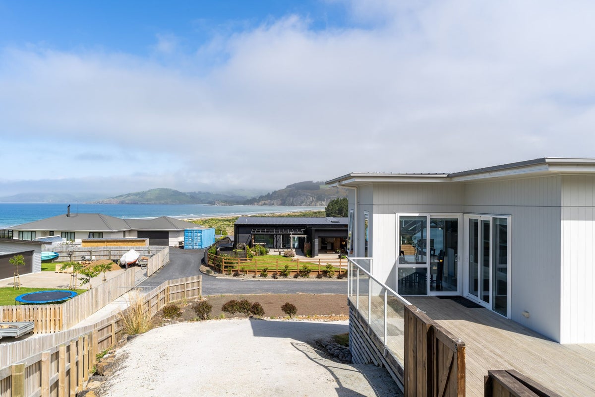 5 Okahau Terrace, Warrington, Dunedin, Otago - Carousel 2