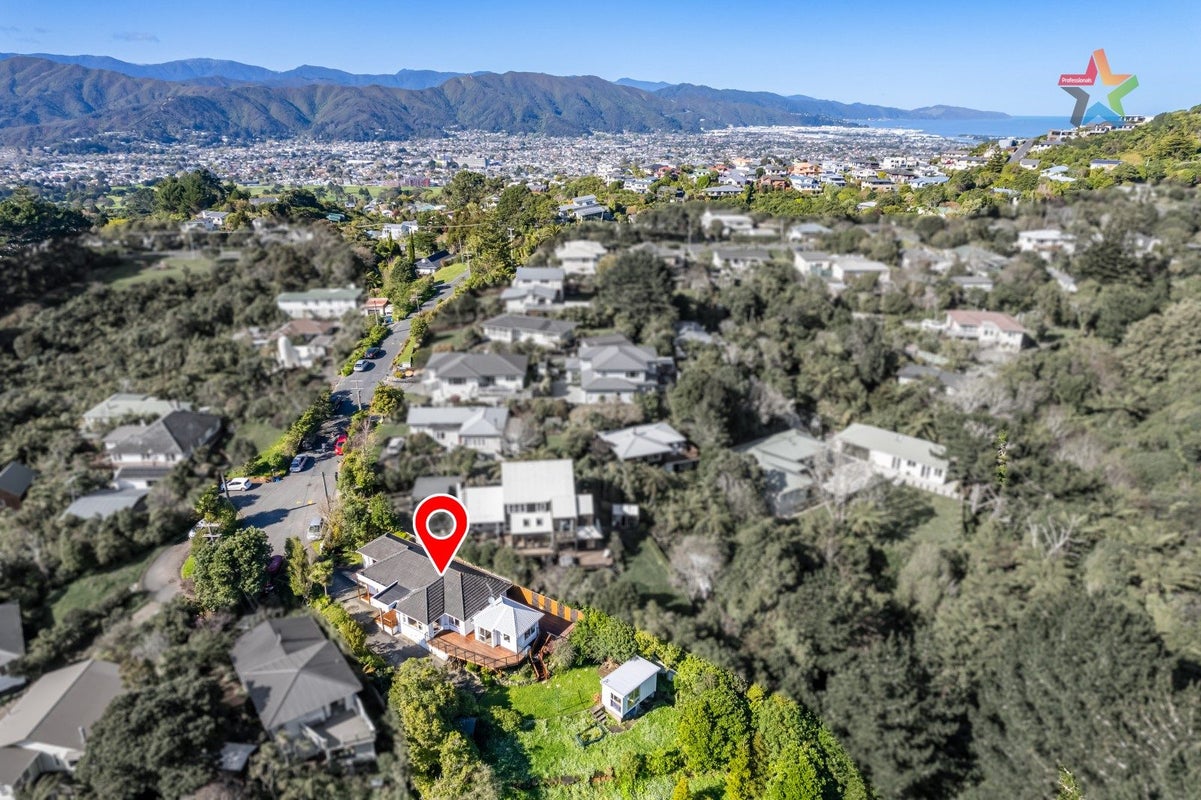 13 Bermer Road, Belmont, Lower Hutt - Carousel 25