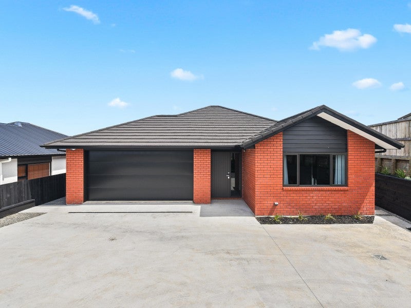 16 Waireka Road, Rototuna North, Hamilton - Carousel 1