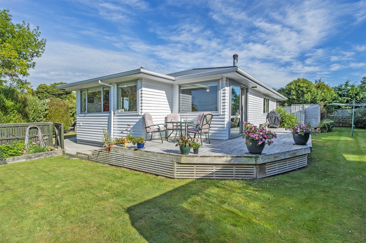 14 Ocean View Place, Leeston - Carousel 1