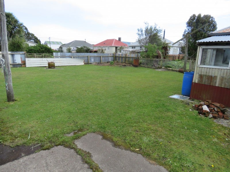 18 Russell Street, Westport, Westport - Carousel 15