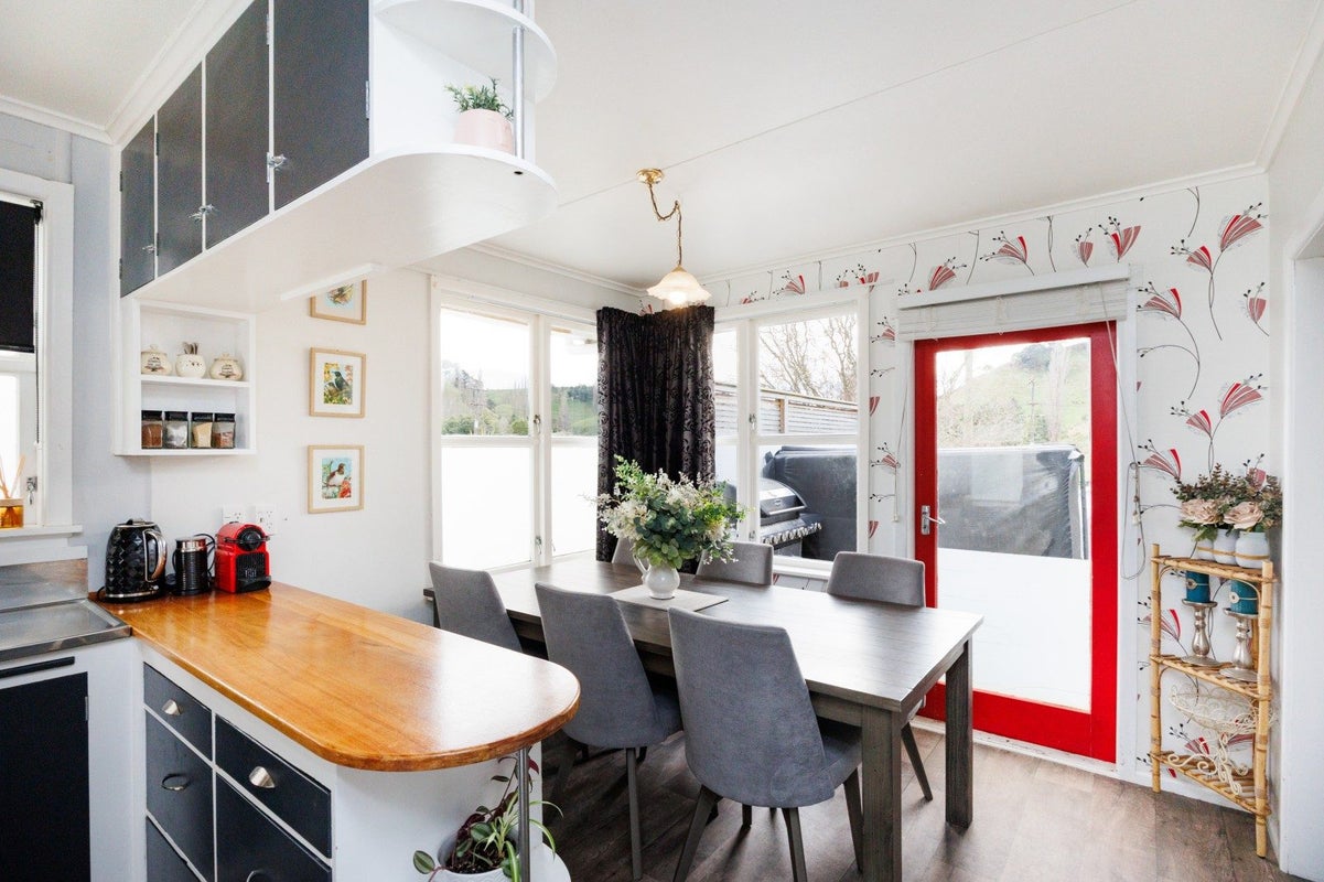 69 Ongo Road, Hunterville - Carousel 2