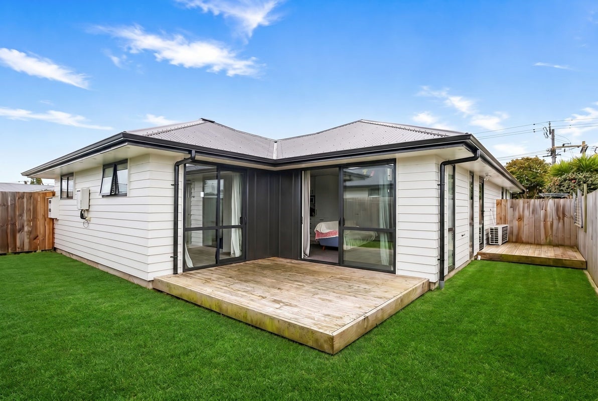 2/28 Powells Road, Fairview Downs, Hamilton - Carousel 1