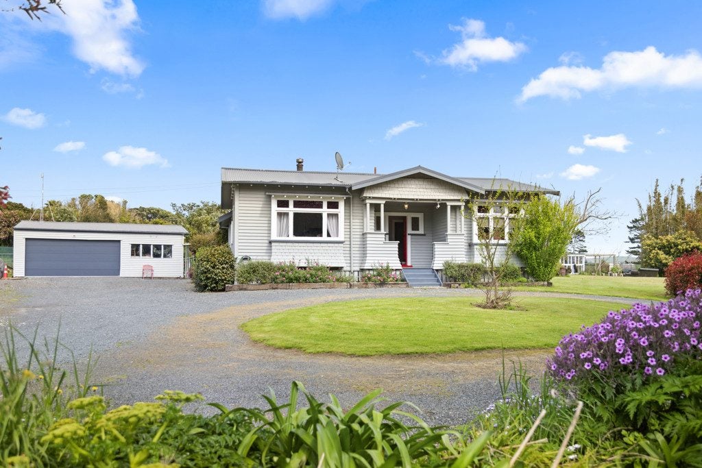 86 McGowan Road, Karioitahi, Waiuku - Carousel 1