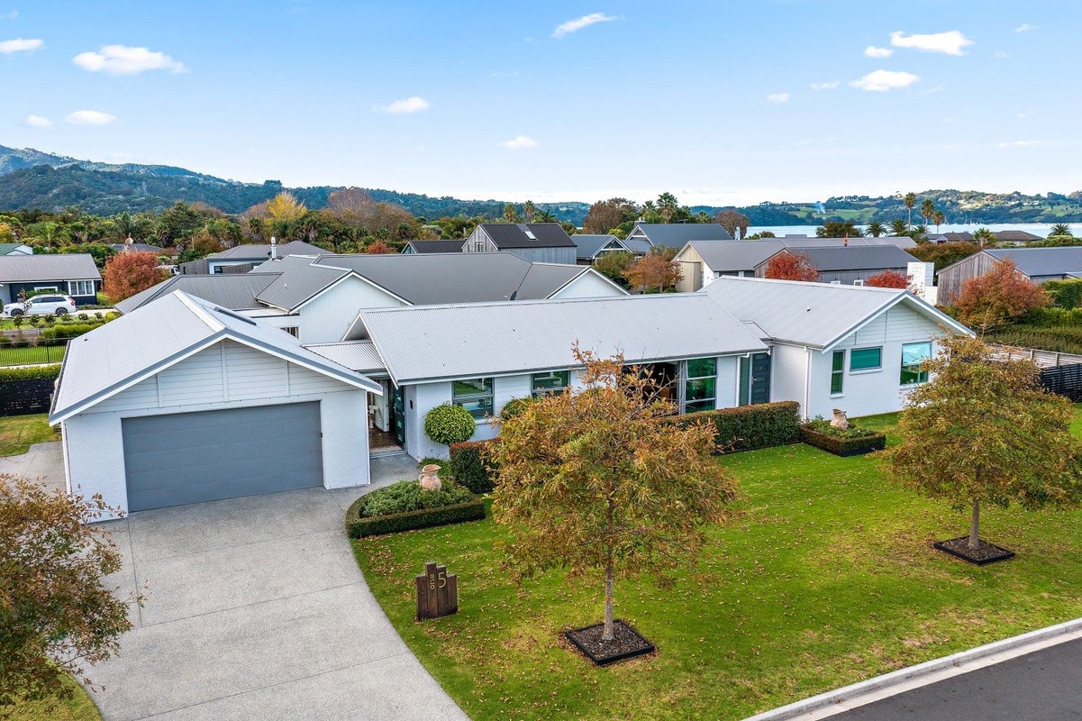 8 Wrybill Way, POINT WELLS, Point Wells - Carousel 24