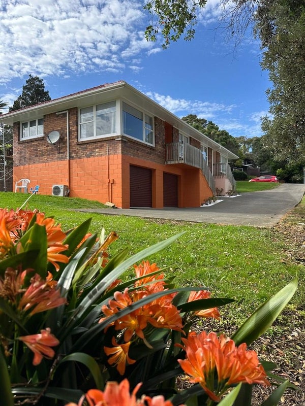 2/39 Eban Avenue, Hillcrest, Auckland - Carousel 1