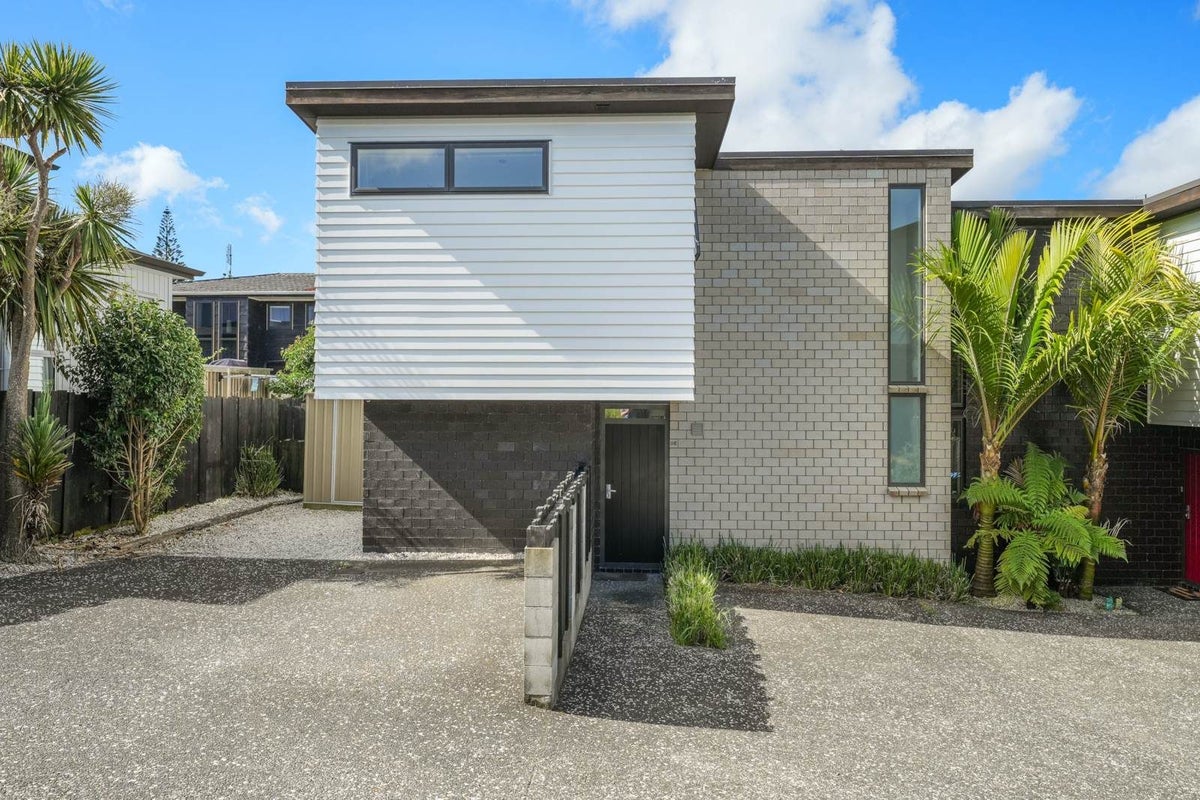 9E Athens Road, Onehunga, Auckland - Carousel 1