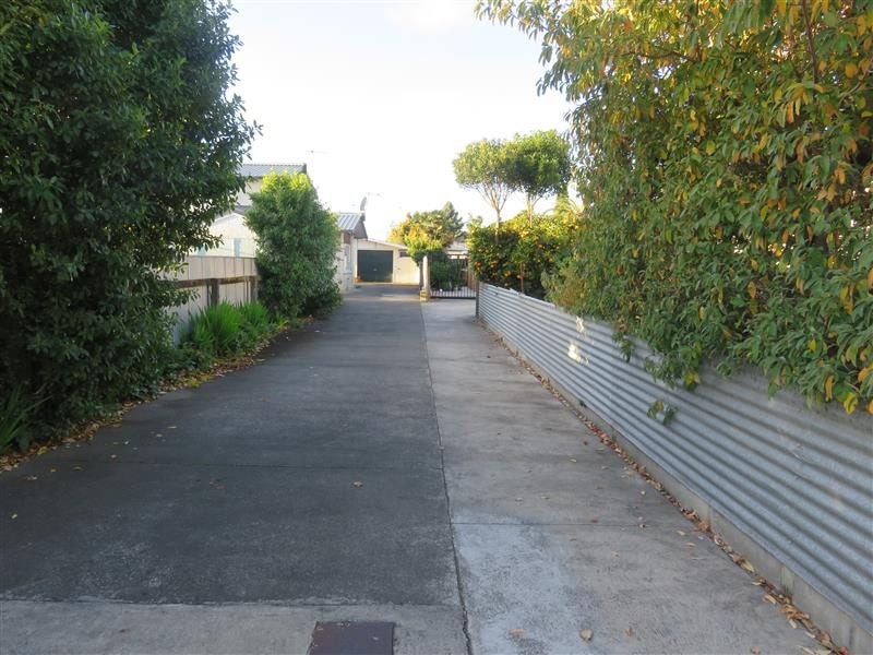 615 Avenue Road West, Saint Leonards, Hastings - Carousel 14