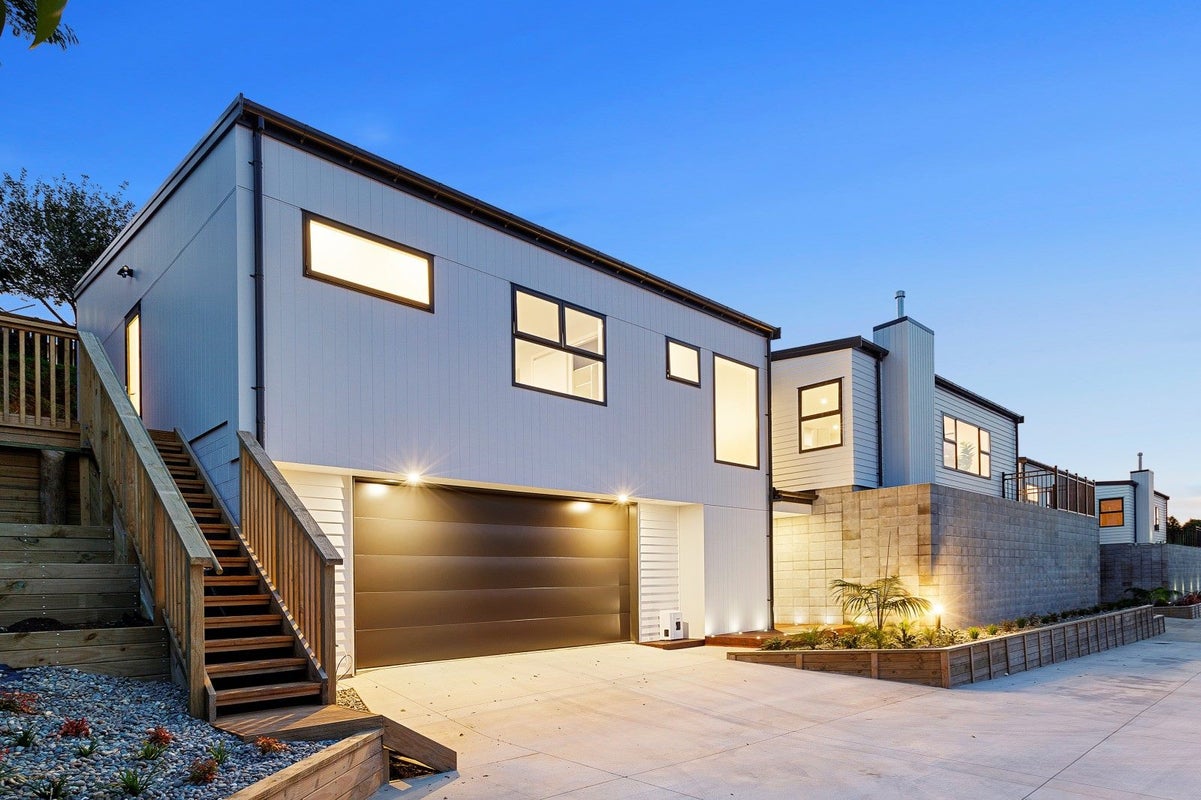 7B Montrose Place, Highlands Park, New Plymouth - Carousel 1