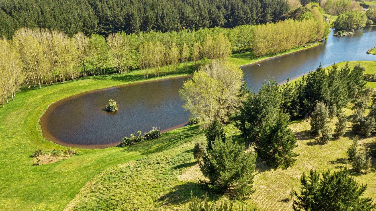 253 Taylors Road, Otaki - Carousel 2