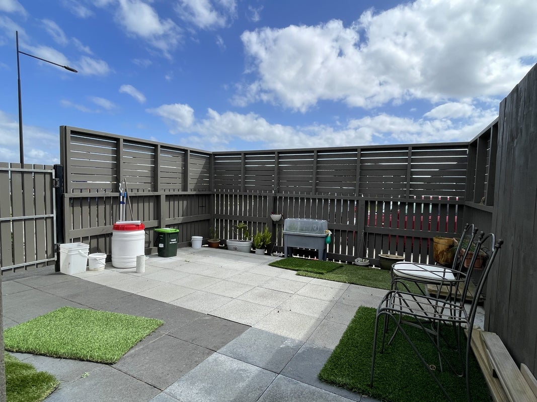 9 Kutukutu Street, Takanini, Auckland - Carousel 2